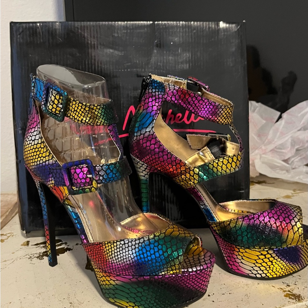 👠 Anne Michelle Multicolor Snakeskin Heels for a Vintage 70s style glam!